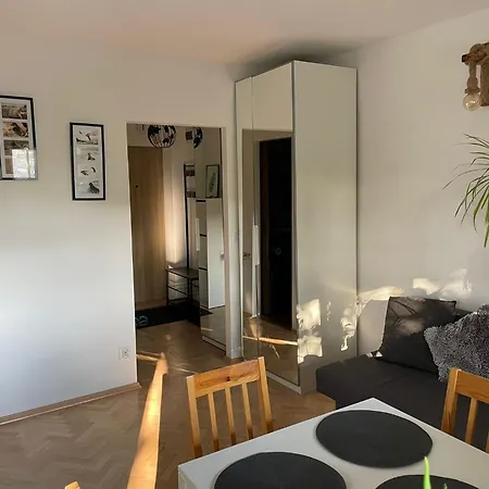 Cozy Dzielna Apartment